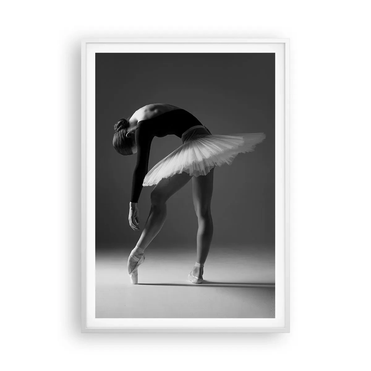 Plakat w białej ramie - Bella balerina - 70x100 cm
