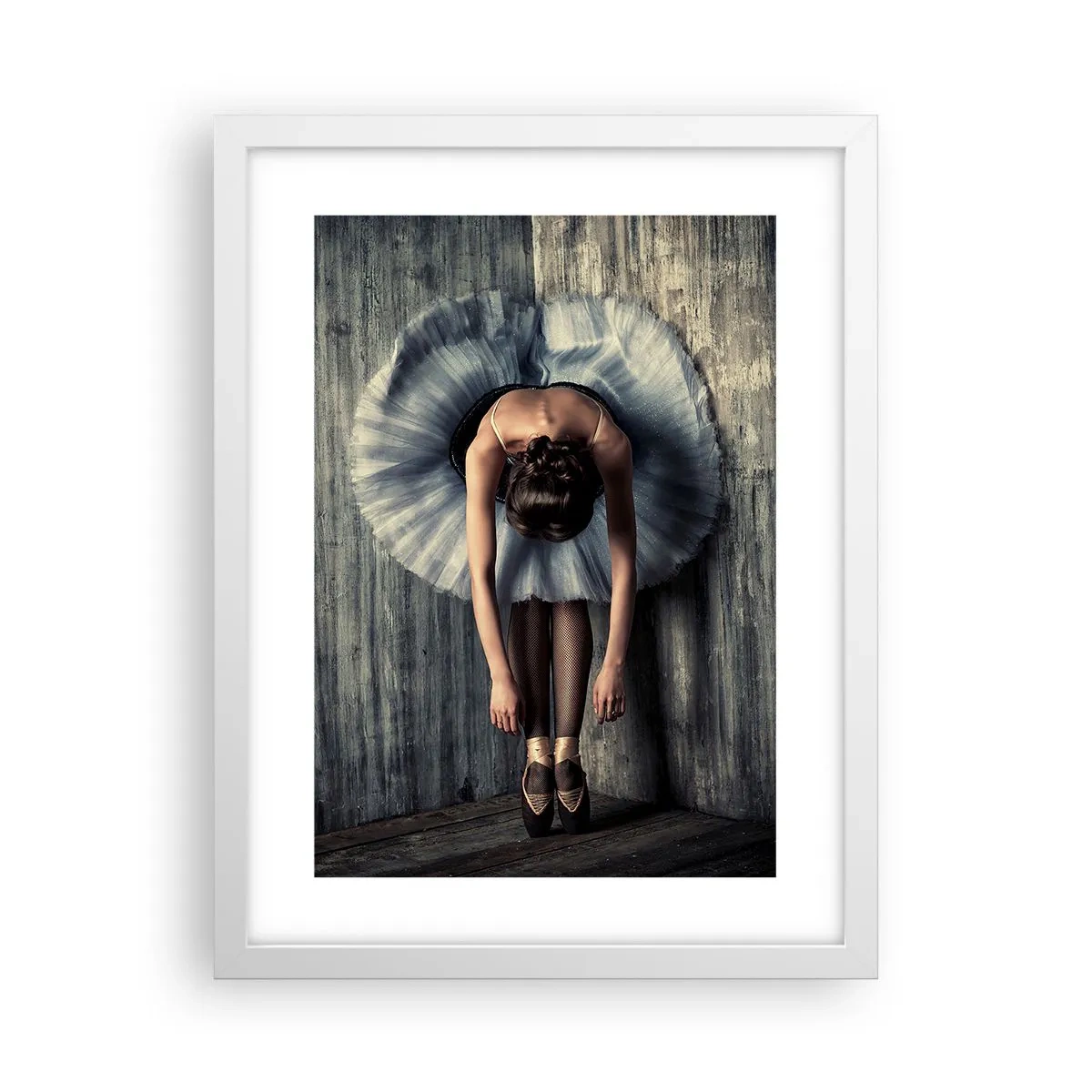 Plakat w białej ramie - Gdy cichnie muzyka - 30x40 cm