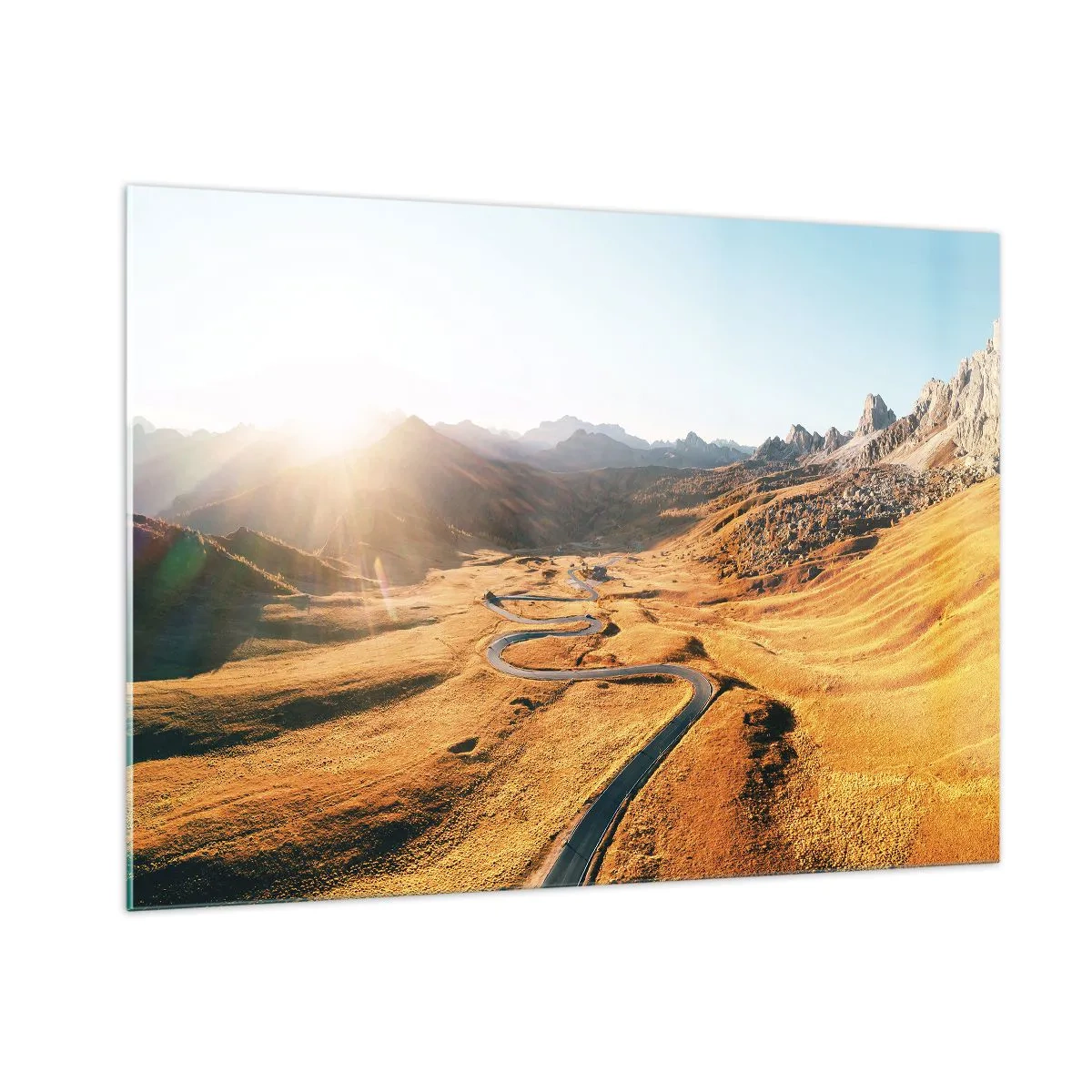 Obraz na szkle - Kręta droga w złotej dolinie oświetlonej słońcem - 100x70cm - W złotej dolinie - Nowoczesna dekoracja ścienna do salonu, kuchni i sypialni ARTTOR
