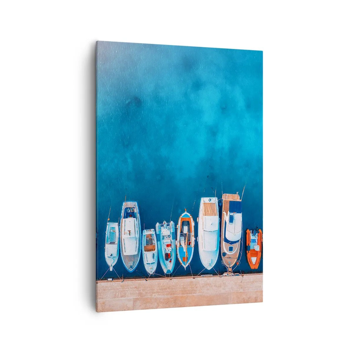 Obraz na płótnie - Łodzie zacumowane przy brzegu na tle błękitnej wody - 70x100cm - W jednym rzędzie - Nowoczesna dekoracja ścienna do salonu i sypialni ARTTOR