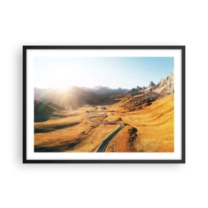 Plakat w czarnej ramie - Kręta droga w górach oświetlona zachodzącym słońcem - 70x50cm - W złotej dolinie - Nowoczesna dekoracja ścienna do salonu i sypialni ARTTOR