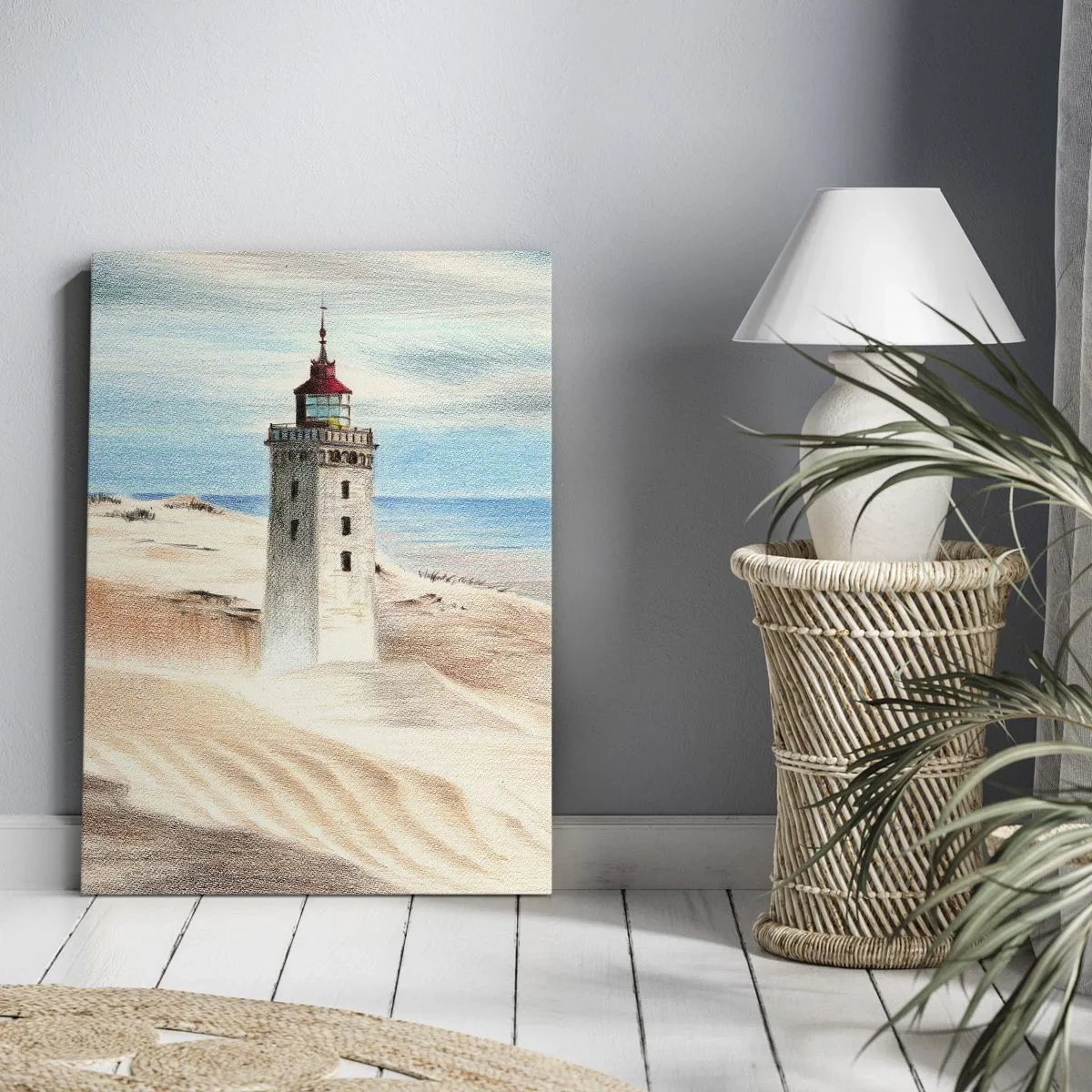 Obraz na płótnie - Latarnia morska na wydmach z widokiem na morze i błękitne niebo - 50x70cm - Zawsze wpatrzona w morze - Nowoczesna dekoracja ścienna do salonu, kuchni i sypialni ARTTOR
