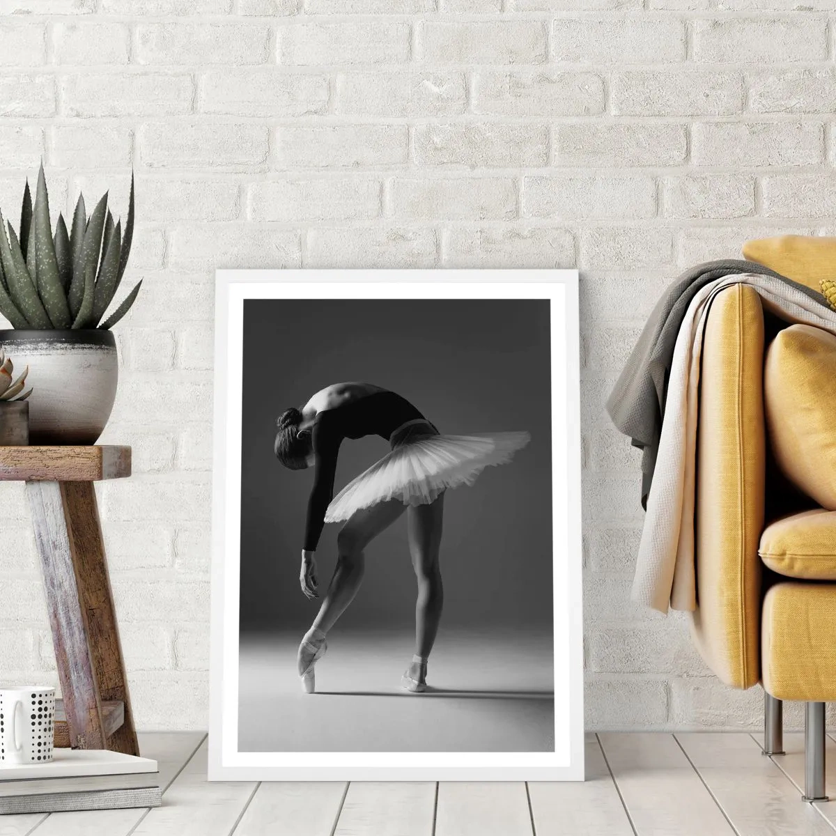 Plakat w białej ramie - Bella balerina - 40x50 cm