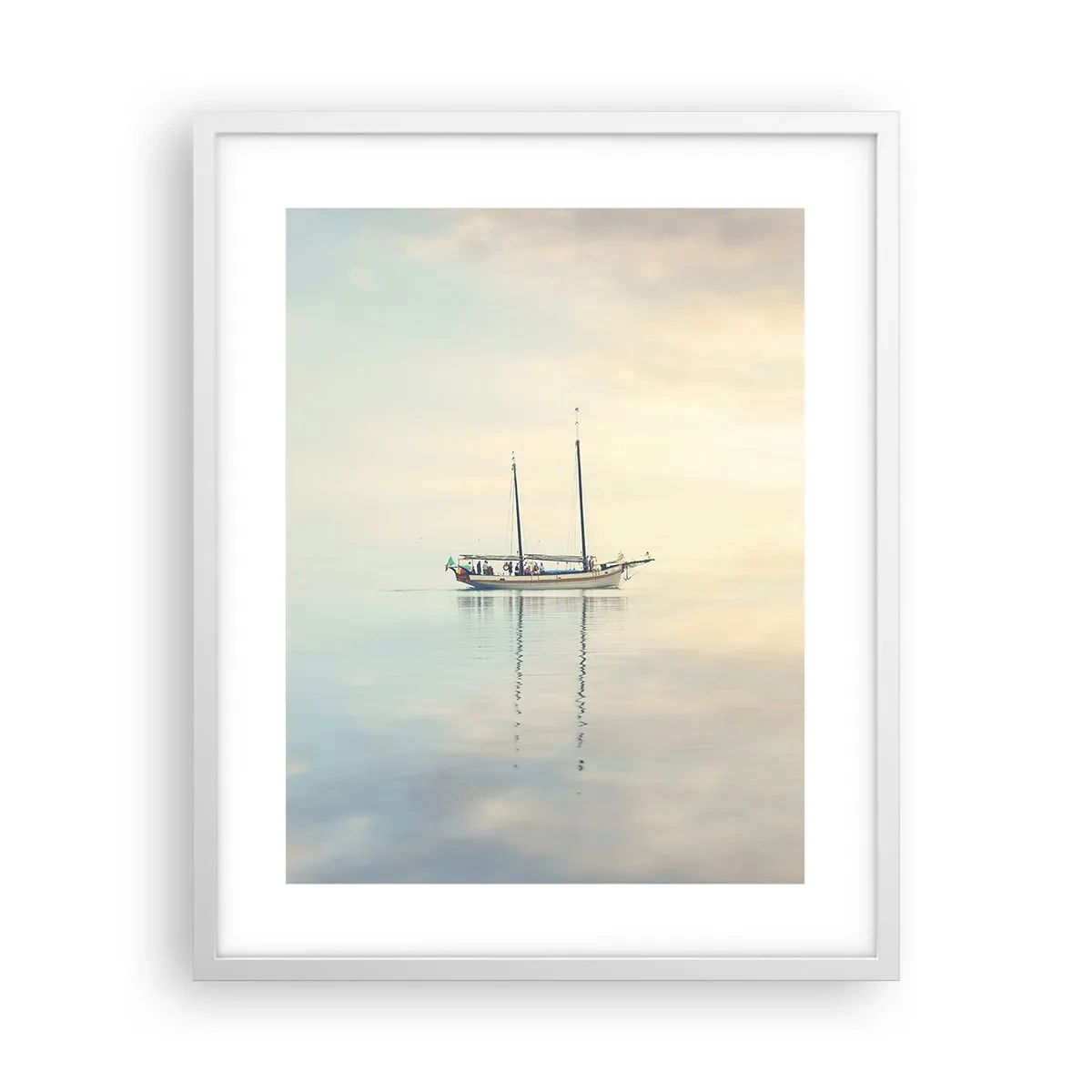 Plakat w białej ramie - W morzu ciszy - 40x50 cm