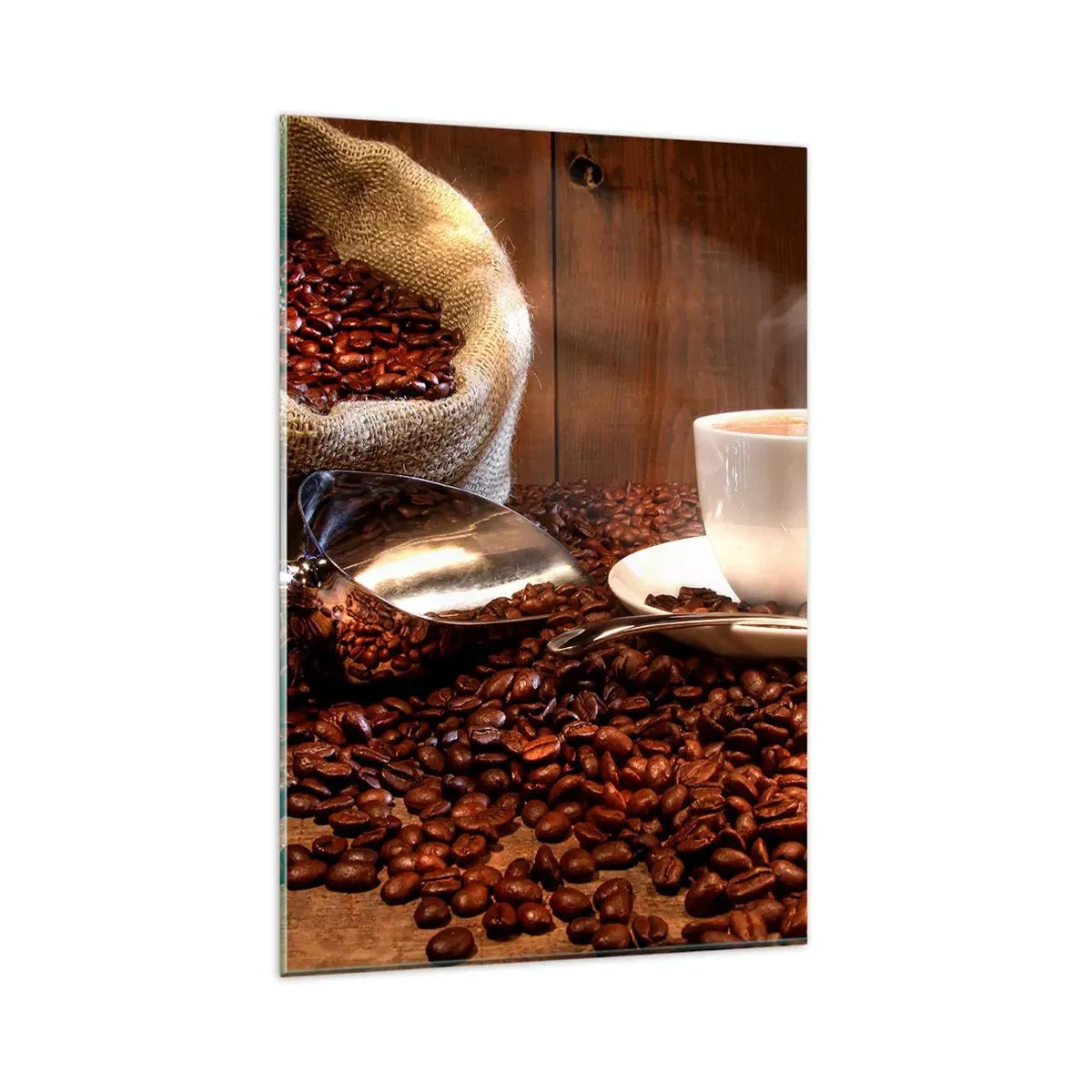 Obraz na szkle - Filiżanka kawy na tle ziaren kawowych i worka zbożowego - 80x120cm - Czujesz ten zapach? - Nowoczesna dekoracja ścienna do salonu i sypialni ARTTOR