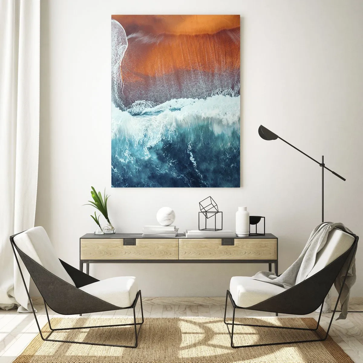 Obraz na szkle - Widok na oceaniczne fale rozbijające się o złocistą plażę - 70x100cm - Dotyk oceanu - Nowoczesna dekoracja ścienna do salonu i sypialni ARTTOR