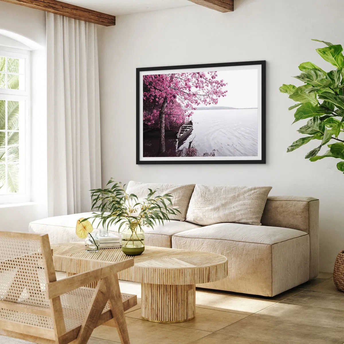Plakat w czarnej ramie - Łódka przy brzegu jeziora wśród różowych drzew - 70x50cm - W różowej ciszy - Nowoczesna dekoracja ścienna do salonu i sypialni ARTTOR
