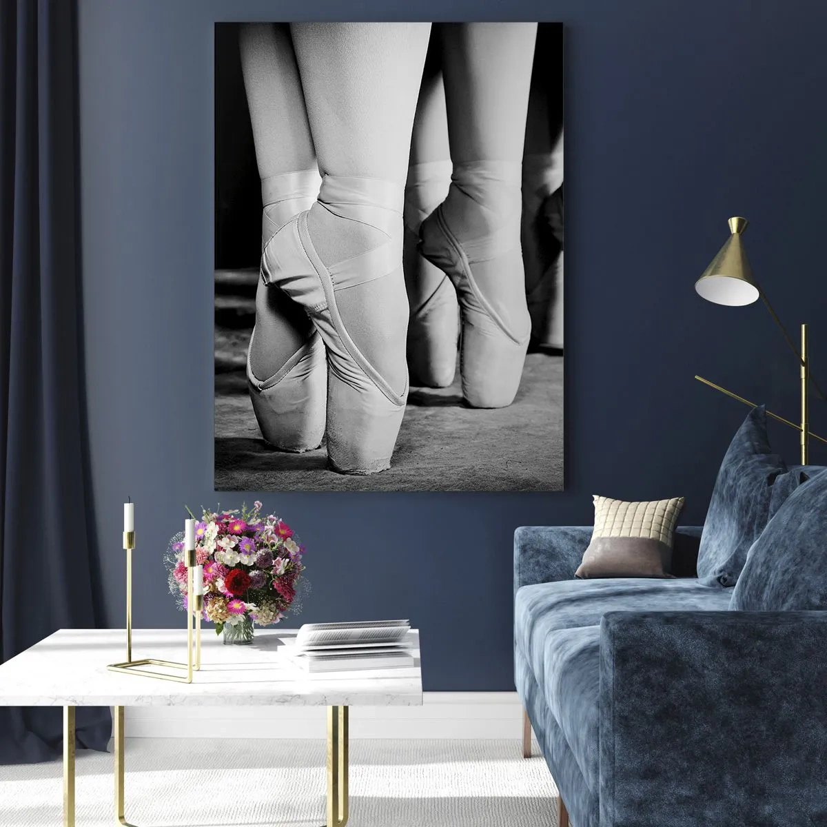 Obraz na szkle - Baletki tancerzy w czarno-białym ujęciu - 70x100cm - Razem, lekko - Nowoczesna dekoracja ścienna do salonu i sypialni ARTTOR