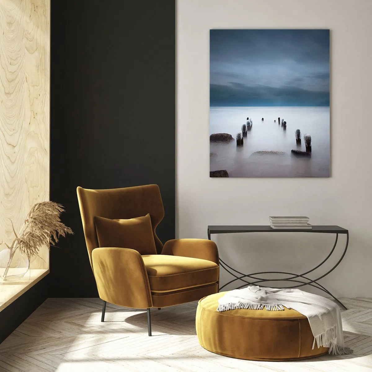 Obraz na szkle - Nastrojowa sceneria morza z drewnianymi palami - 50x70cm - Zamyślone jezioro - Nowoczesna dekoracja ścienna do salonu, kuchni i sypialni ARTTOR