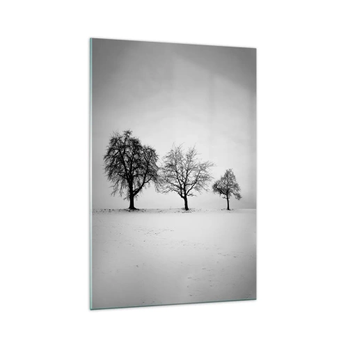 Obraz na szkle - Trzy drzewa na zaśnieżonym polu w monochromatycznym stylu - 70x100cm - O czym śnią? - Nowoczesna dekoracja ścienna do salonu i sypialni ARTTOR