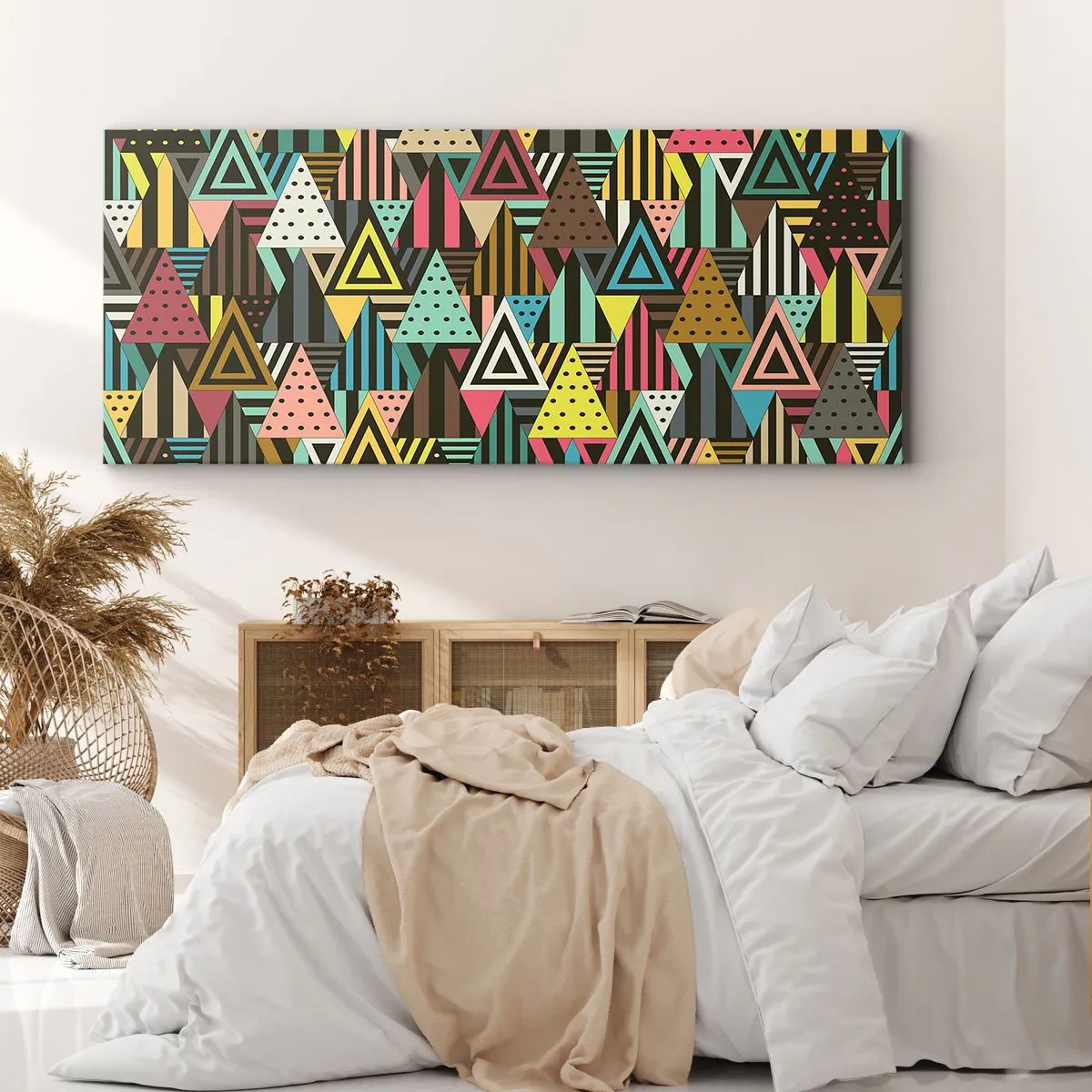 Obraz na płótnie - Kolorowy wzór geometryczny z trójkątami i liniami - 140x50cm - W rytmie na trzy - Nowoczesna dekoracja ścienna do salonu i sypialni ARTTOR