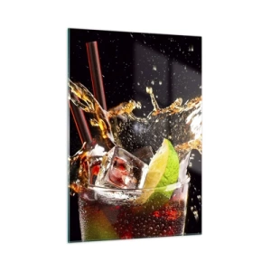 Obraz na szkle - Szklanka napoju z limonką i rozpryskiem na czarnym tle - 50x70cm - Radość i energia kolorów - Nowoczesna dekoracja ścienna do salonu, kuchni i sypialni ARTTOR