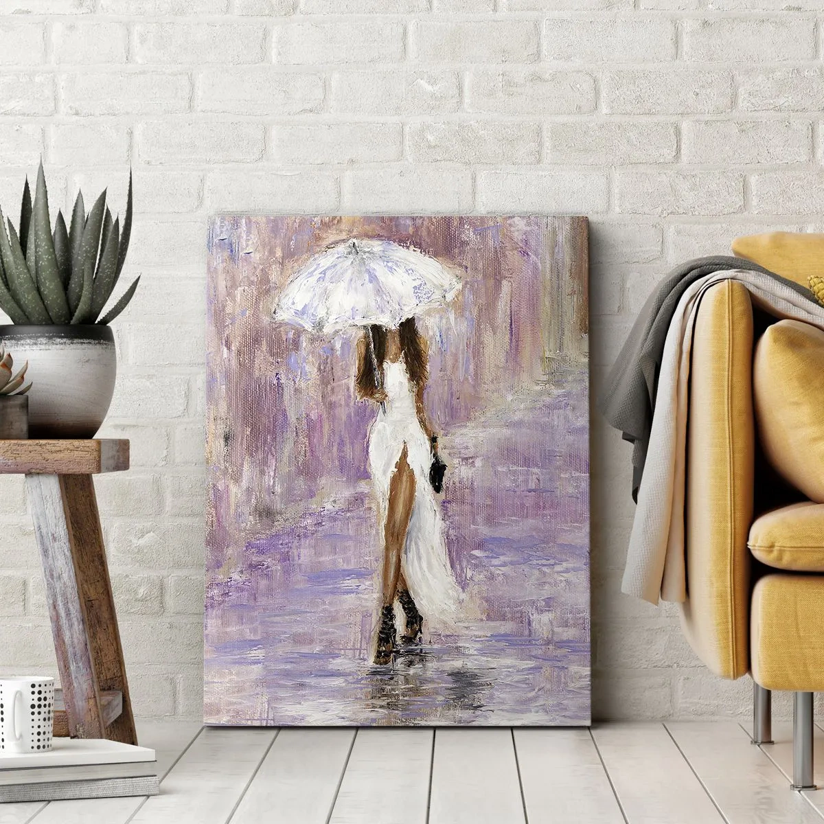 Obraz na płótnie - Kobieta w białej sukni z parasolką na deszczowej ulicy w impresjonistycznym stylu - 50x70cm - W liliowym deszczu - Nowoczesna dekoracja ścienna do salonu, kuchni i sypialni ARTTOR