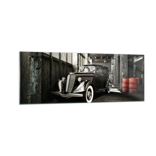 Obraz na szkle - Stylowy retro samochód w surowym magazynie - 140x50cm - Nieprzemijająca elegancja lat 30. - Nowoczesna dekoracja ścienna do salonu i sypialni ARTTOR