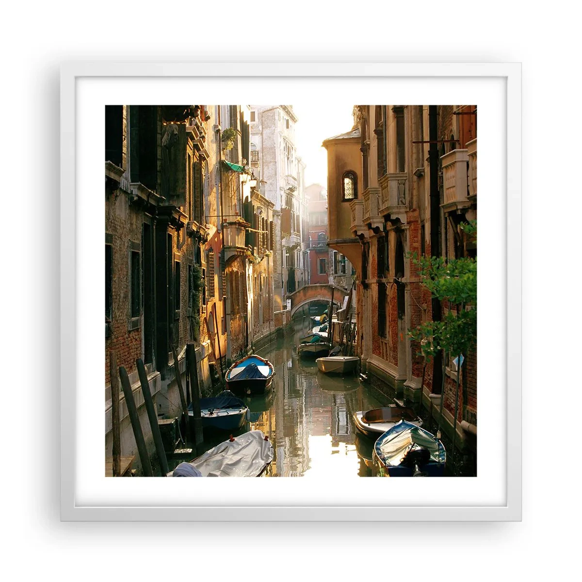 Plakat w białej ramie - W weneckim zaułku - 50x50 cm