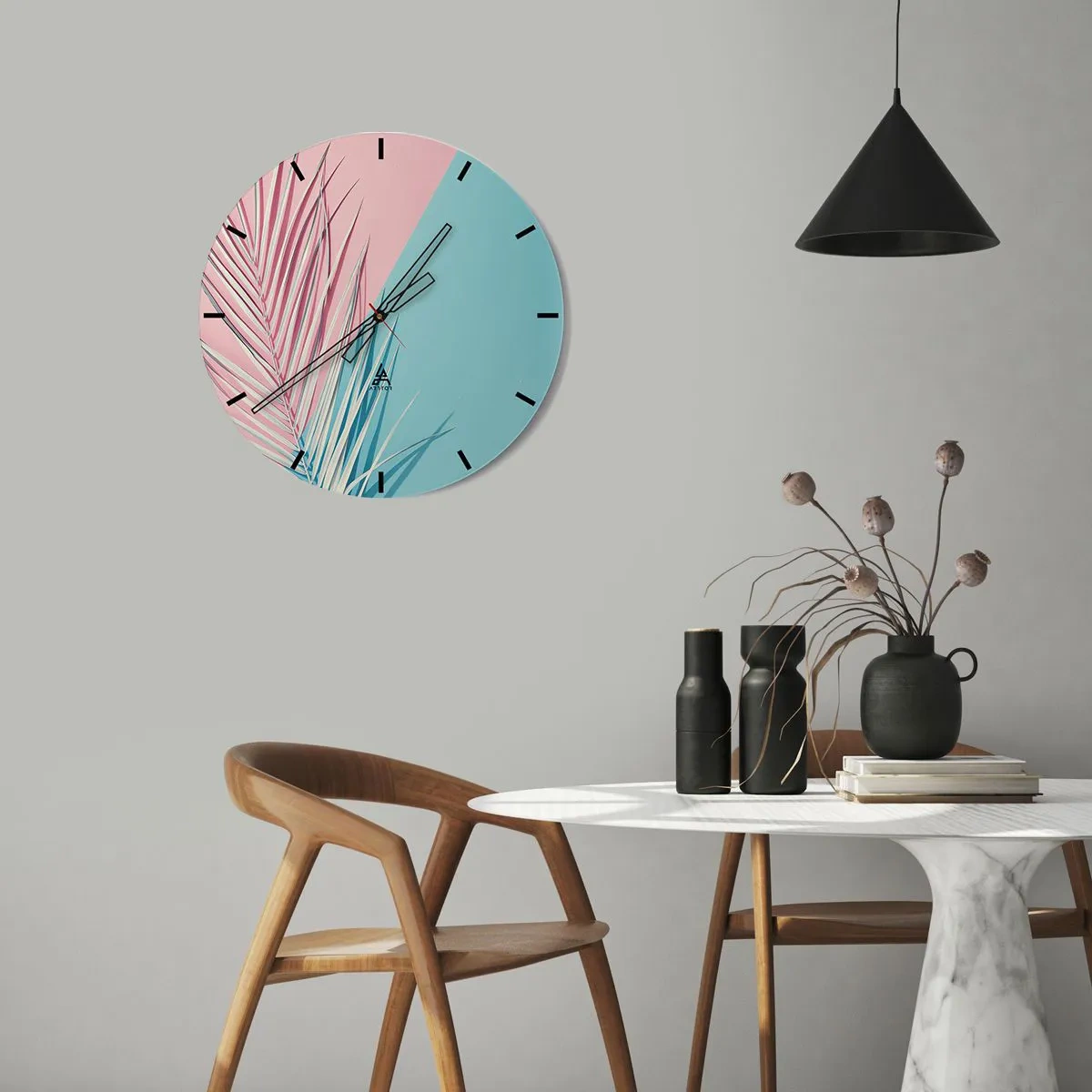 Zegar ścienny - Liście palmy na pastelowym tle różu i błękitu - 30x30cm - Tropikalna impresja - Nowoczesna dekoracja ścienna do salonu, kuchni i sypialni ARTTOR