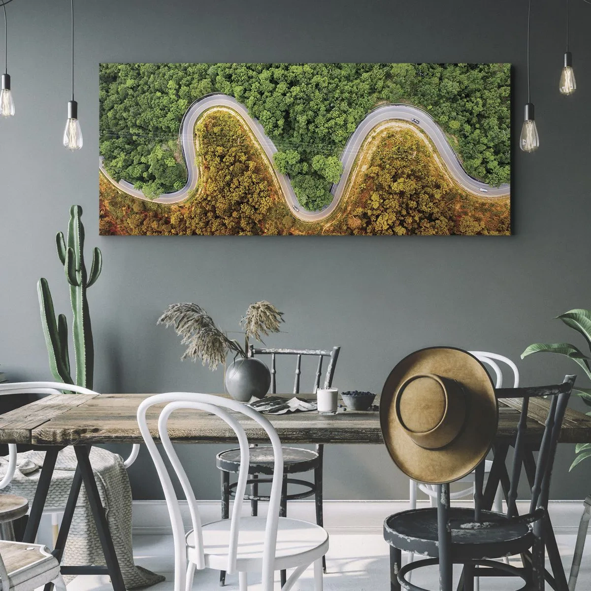 Obraz na płótnie - Zakręcona droga przez las widziana z lotu ptaka - 120x50cm - Granice i przełomy - Nowoczesna dekoracja ścienna do salonu i sypialni ARTTOR