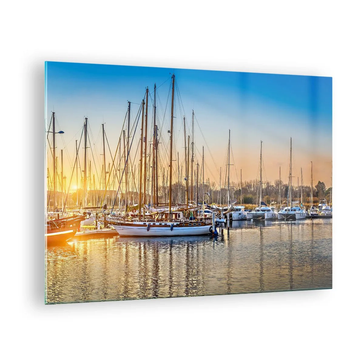 Obraz na szkle - Marina pełna żaglówek w świetle zachodzącego słońca - 70x50cm - Wiatr też musi spać - Nowoczesna dekoracja ścienna do salonu i sypialni ARTTOR
