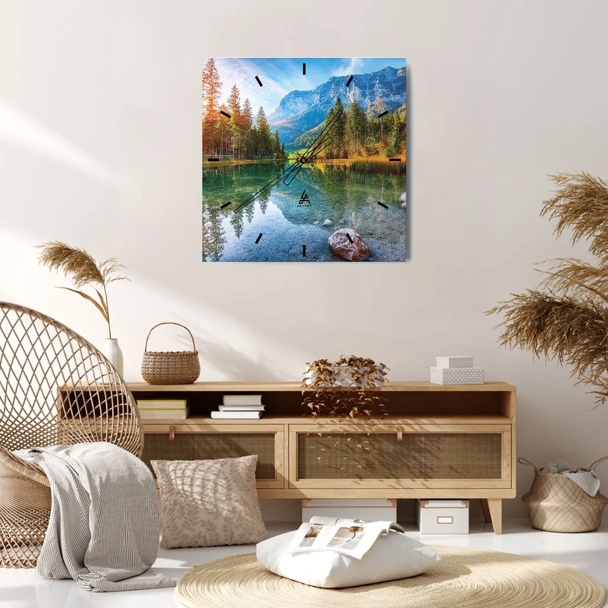 Zegar ścienny - Malownicze jezioro w otoczeniu gór i lasów - 30x30cm - Łagodność jesieni - Nowoczesna dekoracja ścienna do salonu i sypialni ARTTOR