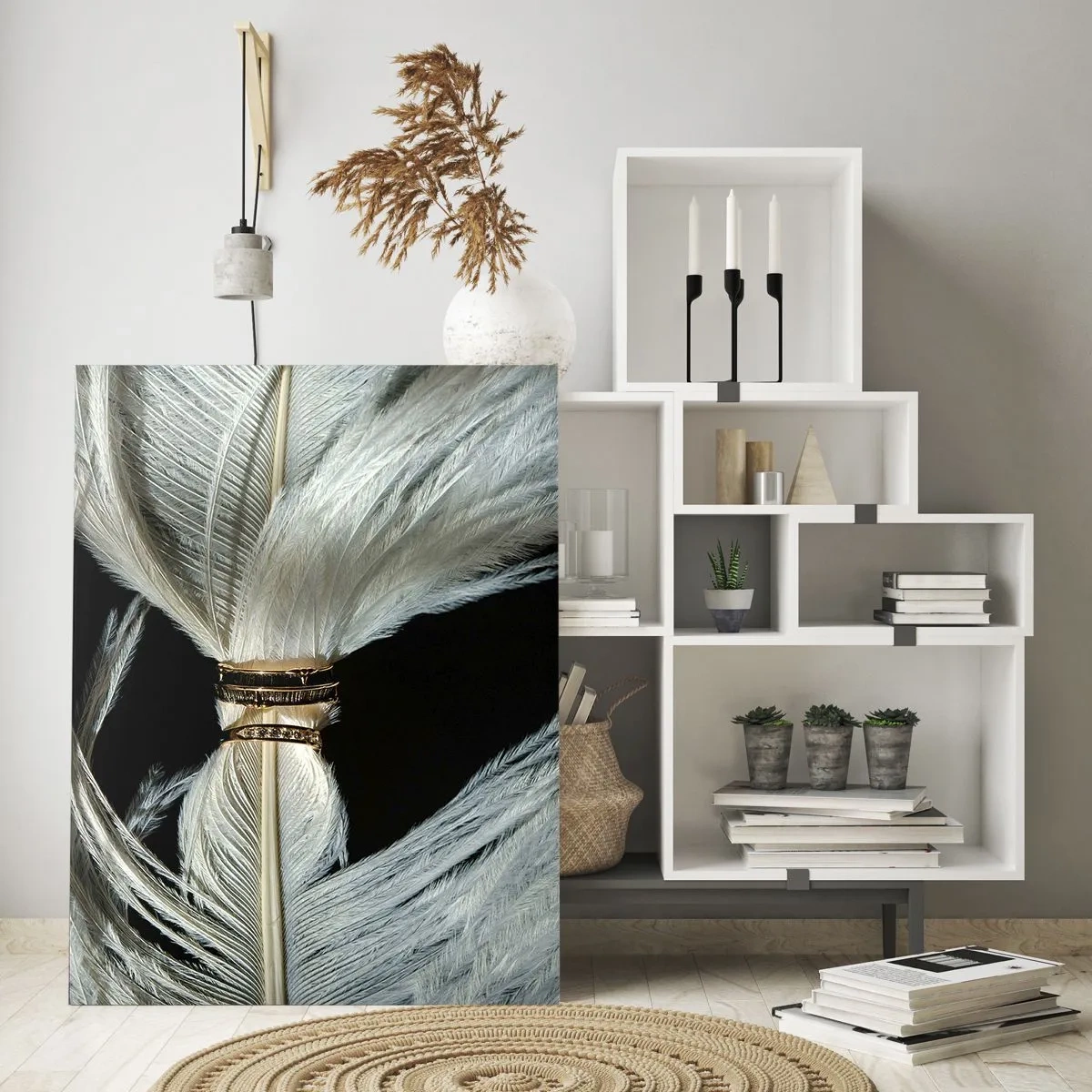 Obraz na szkle - Zbliżenie obrączek na białych piórach na czarnym tle - 50x70cm - ...i nie opuszczę Cię… - Nowoczesna dekoracja ścienna do salonu, kuchni i sypialni ARTTOR