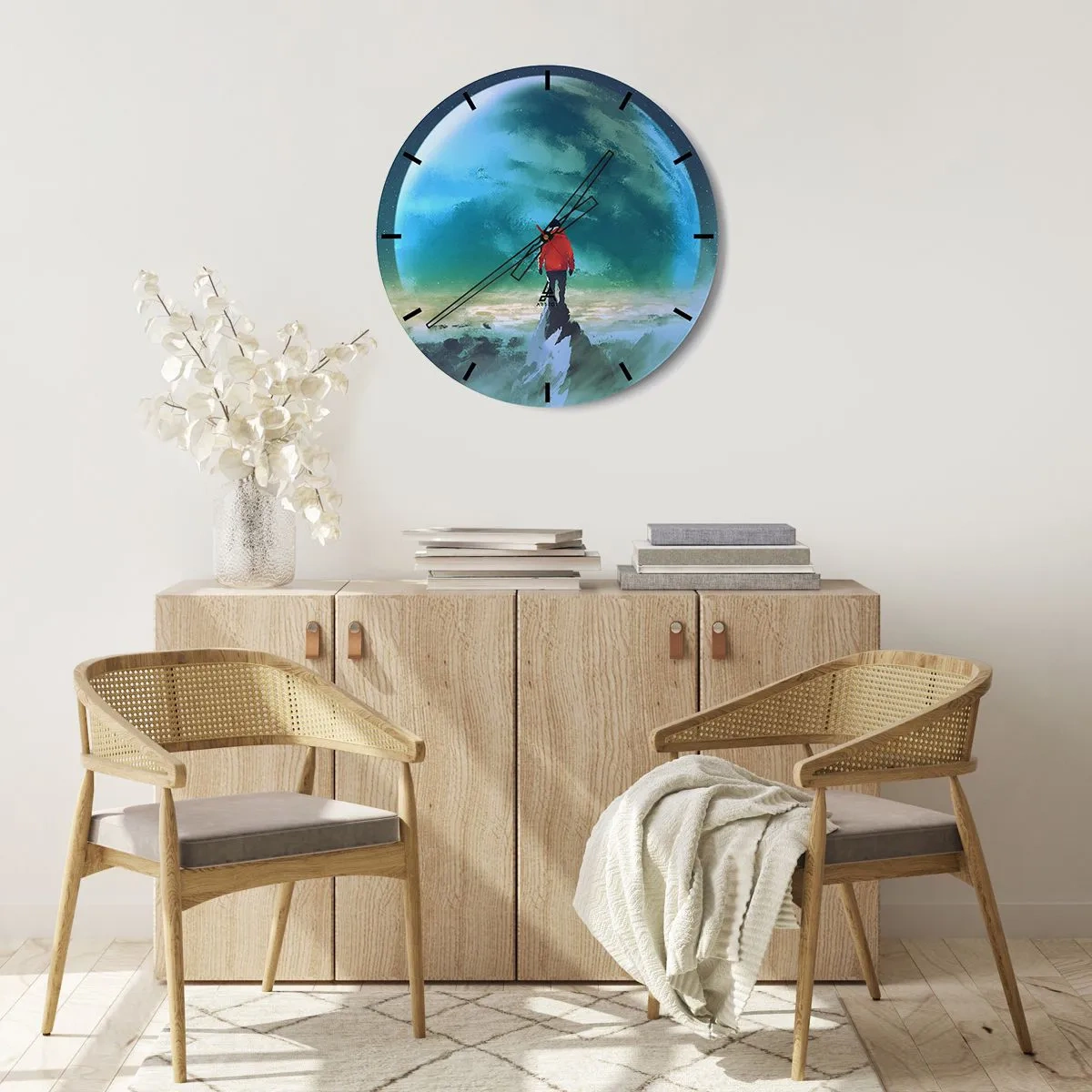 Zegar ścienny - Postać na szczycie góry z widokiem na zieloną planetę - 30x30cm - Odkrywca nowej ziemi - Nowoczesna dekoracja ścienna do salonu, kuchni i sypialni ARTTOR