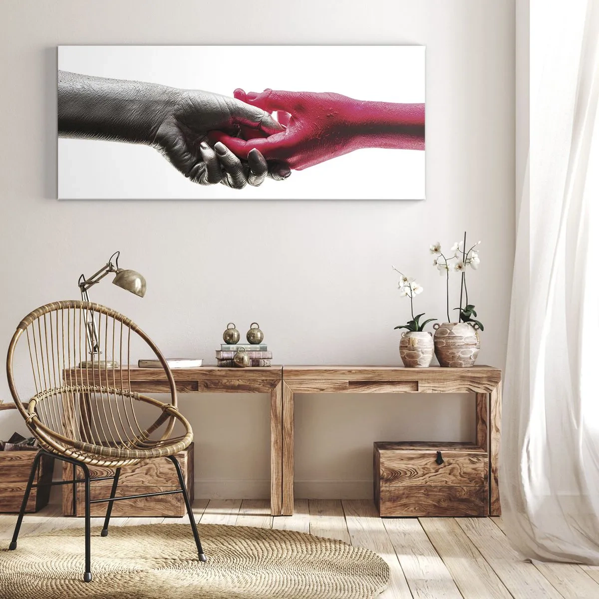 Obraz na płótnie - Symboliczne dłonie w srebrnym i czerwonym kolorze - 160x50cm - Razem, choć inni - Nowoczesna dekoracja ścienna do salonu i sypialni ARTTOR