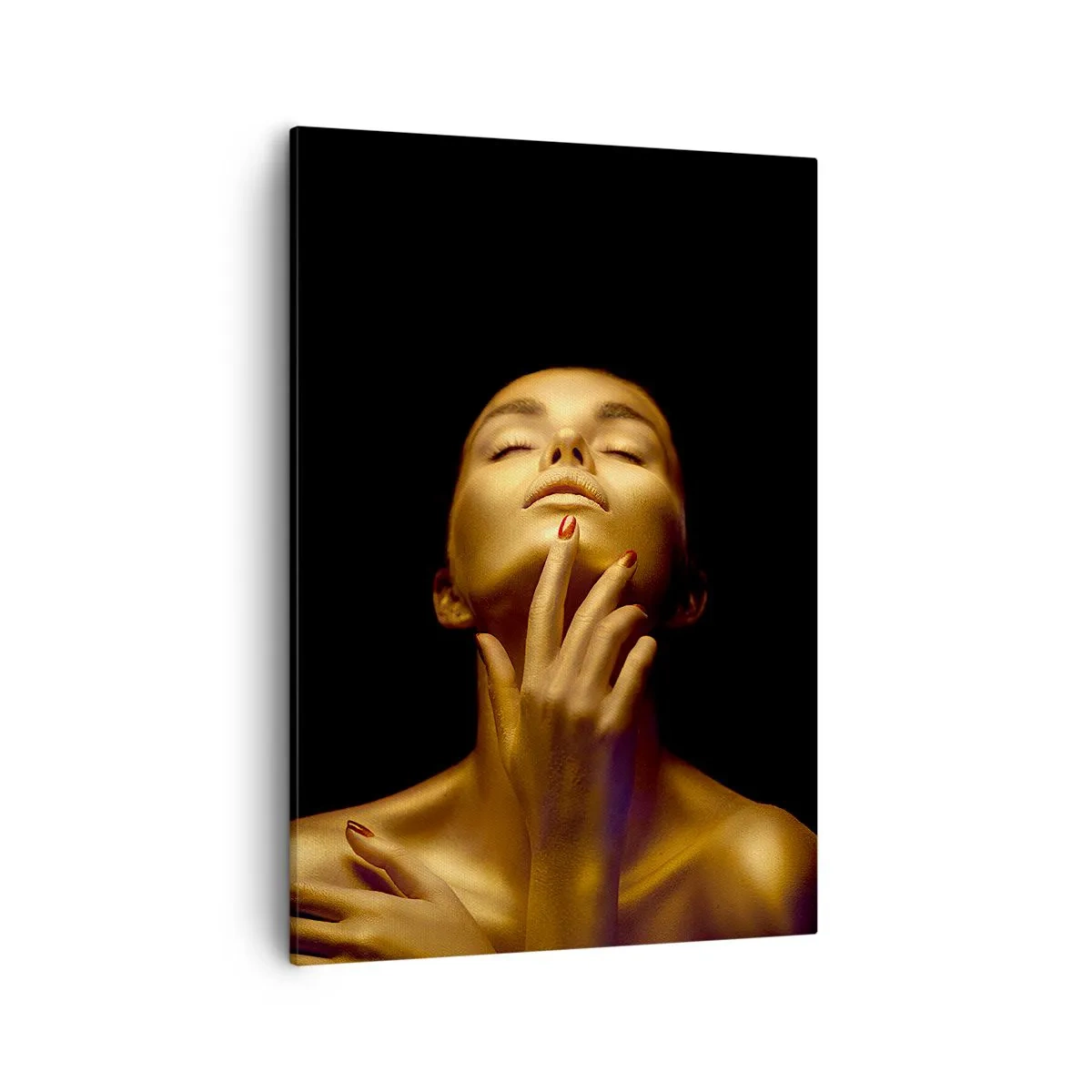 Obraz na płótnie - Portret kobiety w złotym makijażu na czarnym tle - 50x70cm - Jak złoty jedwab - Nowoczesna dekoracja ścienna do salonu, kuchni i sypialni ARTTOR
