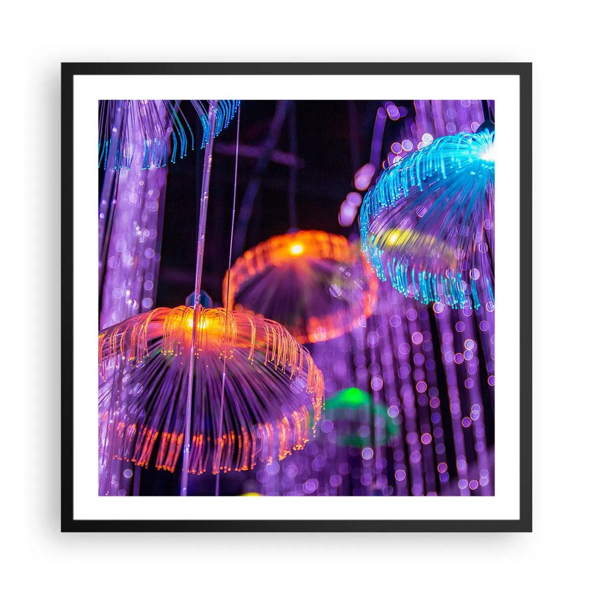 Plakat w czarnej ramie - Świetlna fontanna - 60x60 cm