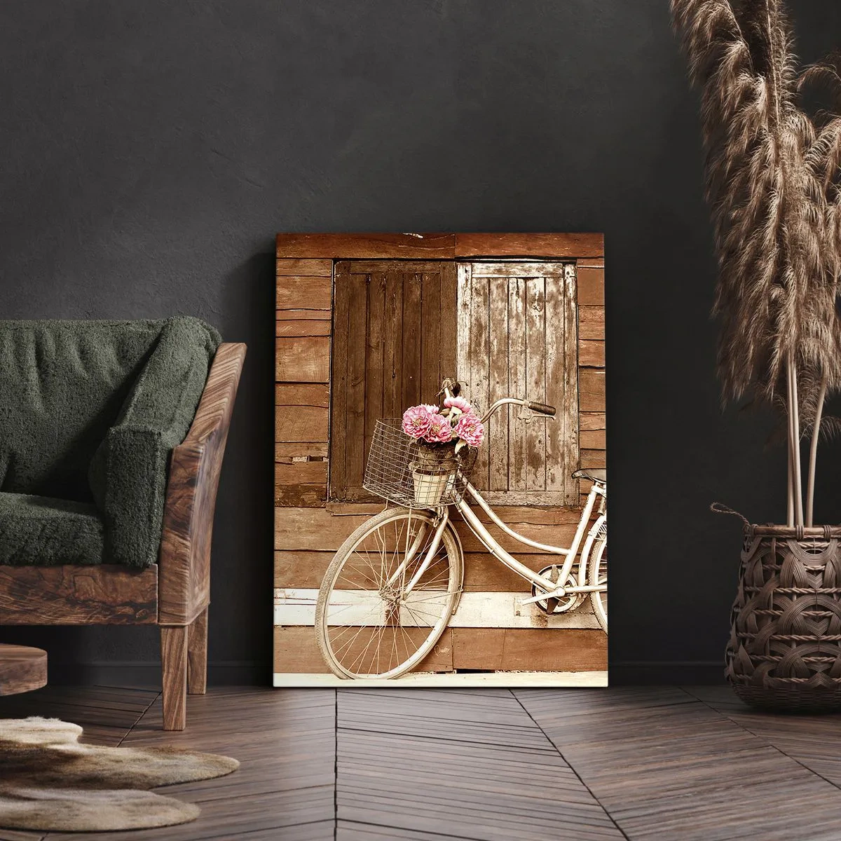 Obraz na płótnie - Rower z koszem pełnym róż na tle drewnianej ściany - 80x120cm - Zaraz wracam - Nowoczesna dekoracja ścienna do salonu i sypialni ARTTOR