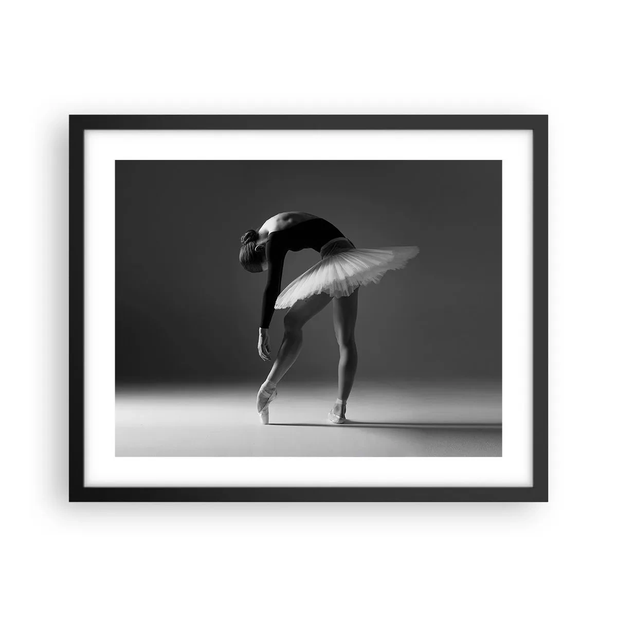 Plakat w czarnej ramie - Bella balerina - 50x40 cm