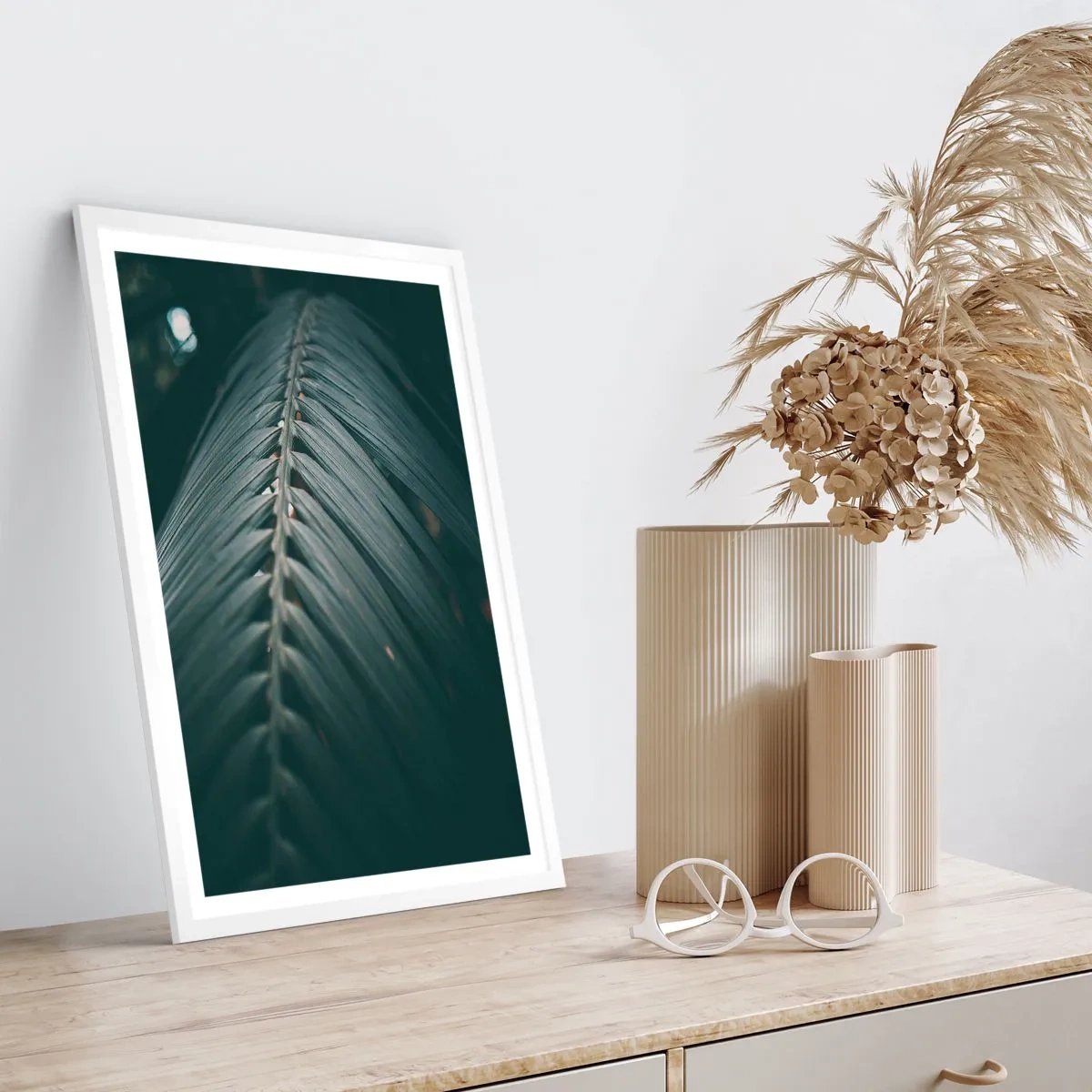 Plakat w białej ramie - Precyzja natury - 30x40 cm