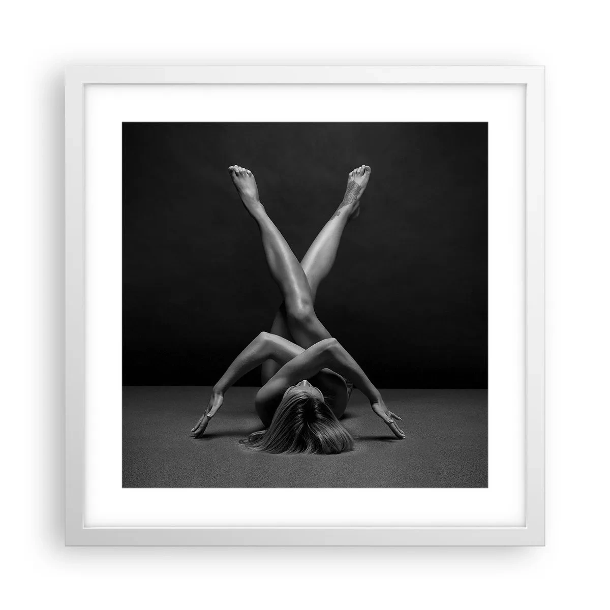 Plakat w białej ramie - Geometria nagości - 40x40 cm