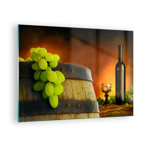 Obraz na szkle - Winogrona na beczce w rustykalnym otoczeniu z winem w tle - 70x50cm - Martwa natura z butelką wina i kiścią winogron - Nowoczesna dekoracja ścienna do salonu i sypialni ARTTOR