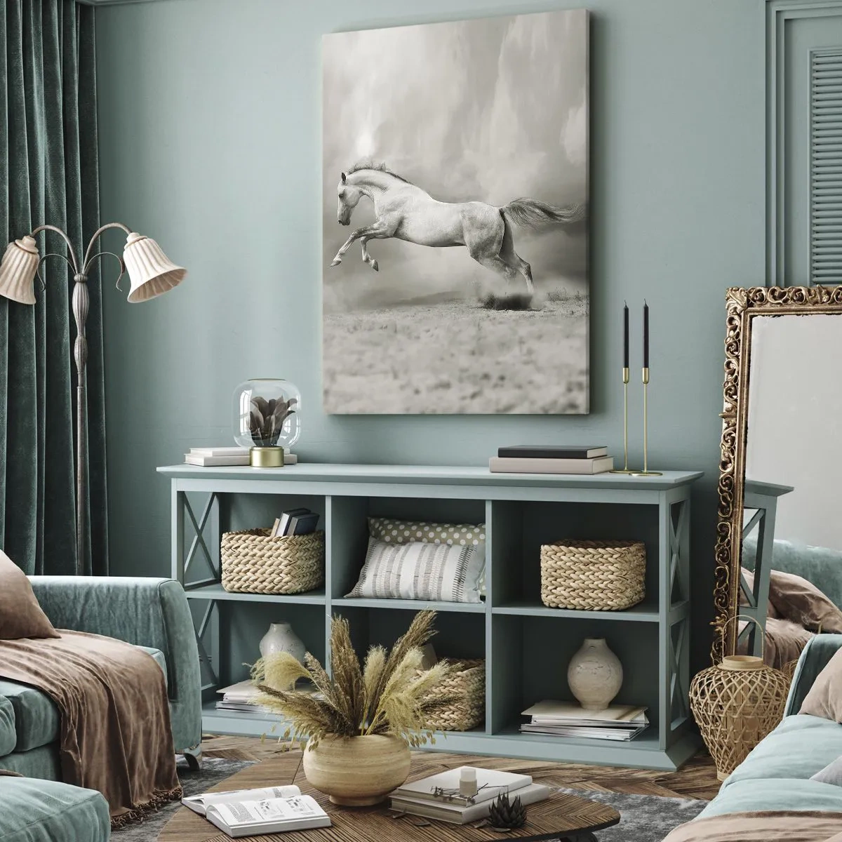 Obraz na płótnie - Biały koń w dynamicznym skoku na tle chmur - 50x70cm - Między jawą a snem - Nowoczesna dekoracja ścienna do salonu, kuchni i sypialni ARTTOR