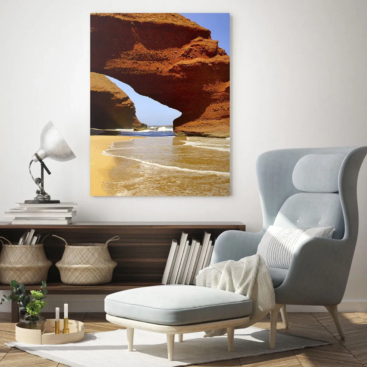 Obraz na szkle - Naturalny łuk skalny na plaży z błękitnym niebem i falami - 70x100cm - Woda i wiatr przez tysiące lat - Nowoczesna dekoracja ścienna do salonu i sypialni ARTTOR