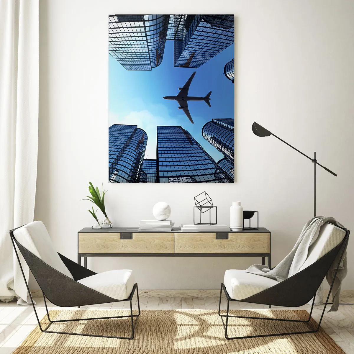 Obraz na szkle - Widok na samolot między drapaczami chmur - 50x70cm - Widok ze szklanego wąwozu - Nowoczesna dekoracja ścienna do salonu, kuchni i sypialni ARTTOR