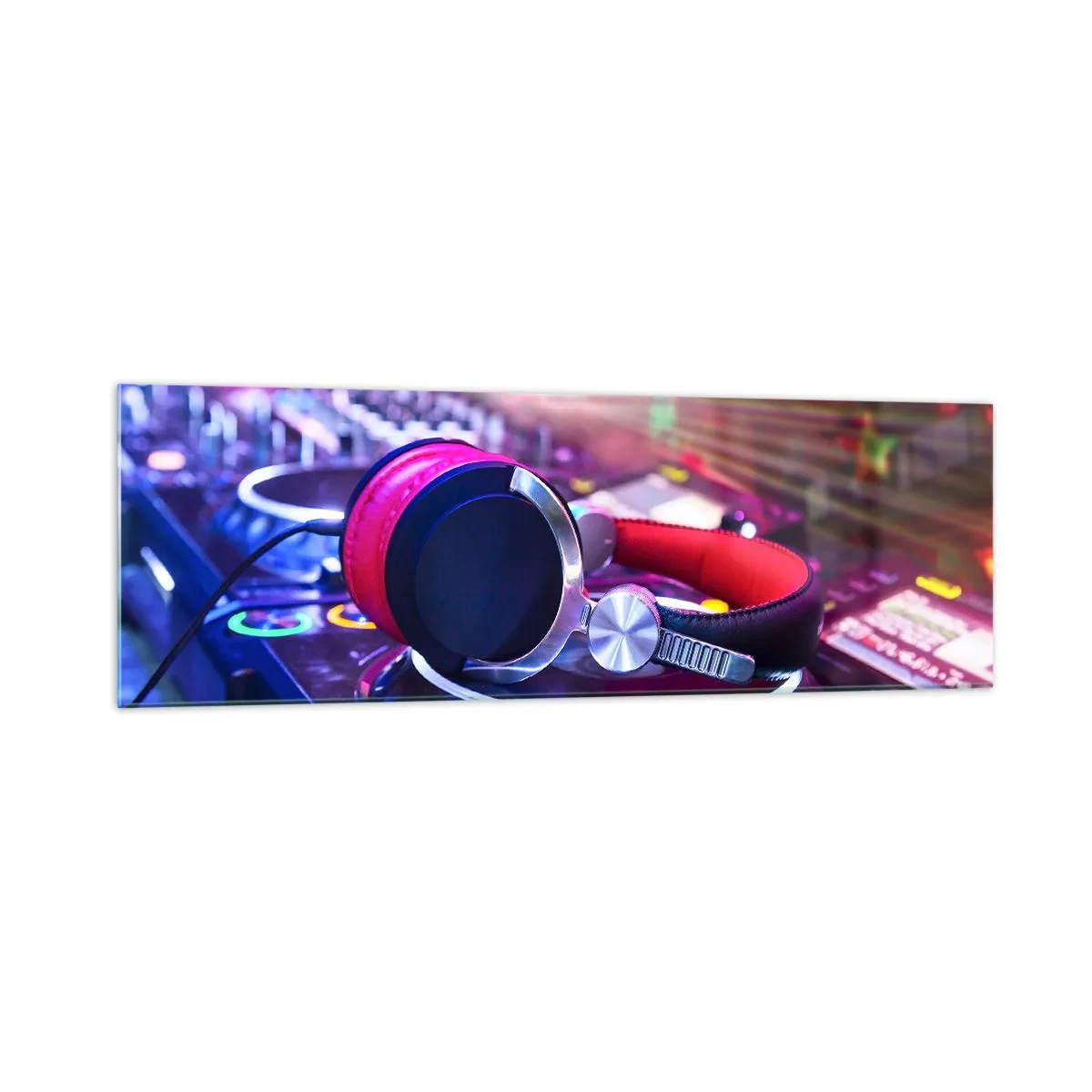 Obraz na szkle - Słuchawki DJ na konsolecie oświetlone reflektorami na imprezie - 160x50cm - Będzie, będzie się działo - Nowoczesna dekoracja ścienna do salonu i sypialni ARTTOR