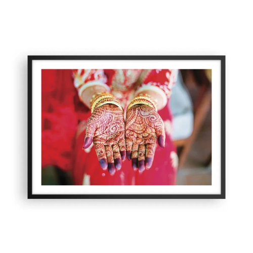 Plakat w czarnej ramie - Ozdobione dłonie z henną na tle czerwonej sukni - 70x50cm - Gotowa złapać szczęście - Nowoczesna dekoracja ścienna do salonu i sypialni ARTTOR