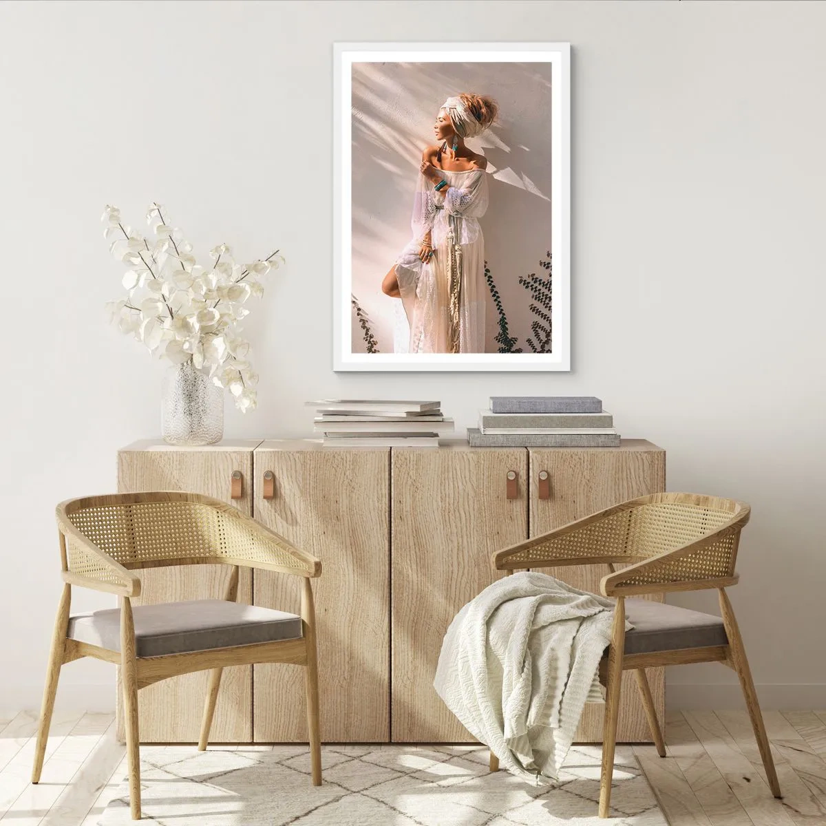 Plakat w białej ramie - Słońce i dziewczyna - 30x40 cm