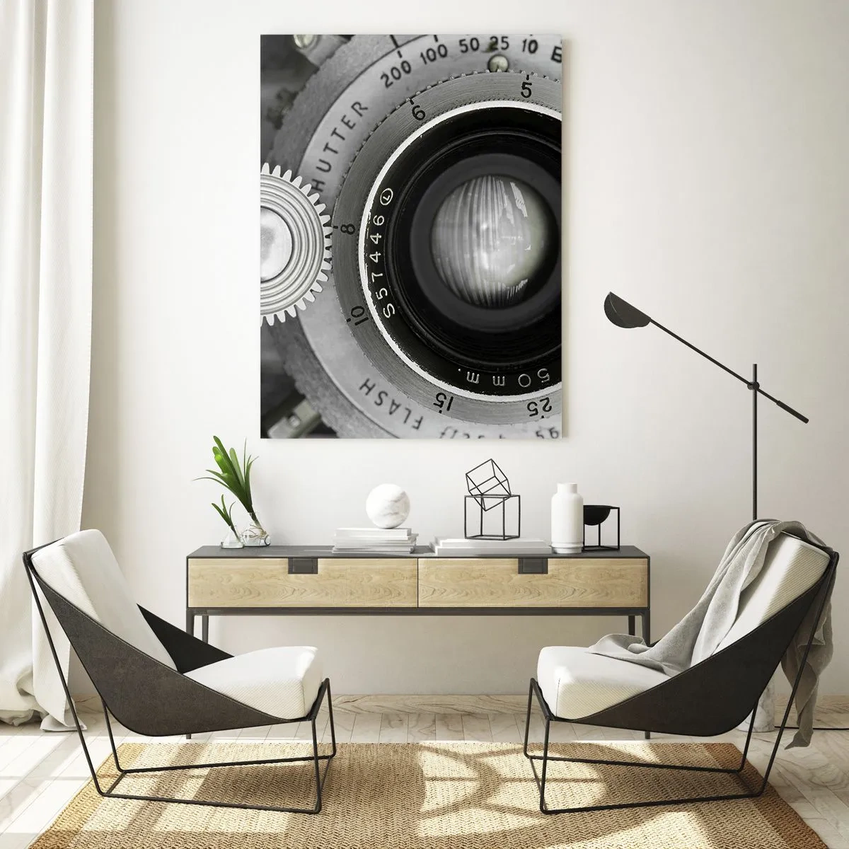 Obraz na szkle - Zbliżenie na obiektyw starego aparatu, pełne nostalgii i klimatu vintage - 50x70cm - Opowieść o Hollywood - Nowoczesna dekoracja ścienna do salonu, kuchni i sypialni ARTTOR