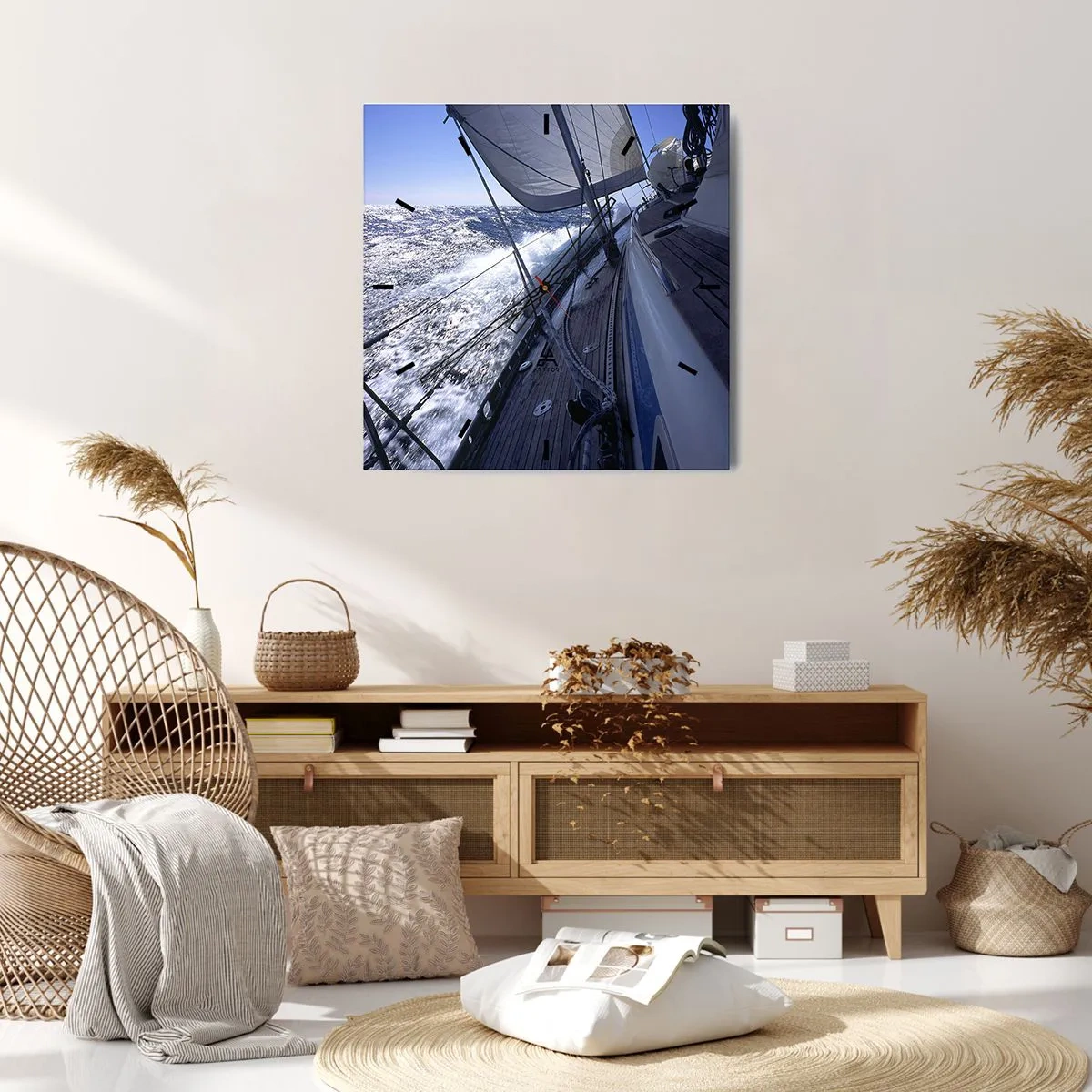 Zegar ścienny - Żaglówka na wzburzonym morzu z białymi żaglami i drewnianym pokładem. - 30x30cm - Wiem, co to być ptakiem - Nowoczesna dekoracja ścienna do salonu i sypialni ARTTOR