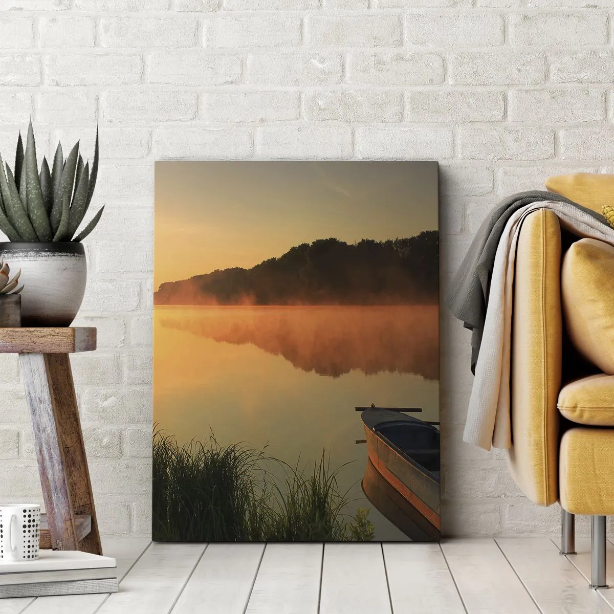 Obraz na płótnie - Spokojny poranek nad jeziorem - 50x70cm - Wschód słońca nad wodą jak tafla lustra - Nowoczesna dekoracja ścienna do salonu, kuchni i sypialni ARTTOR