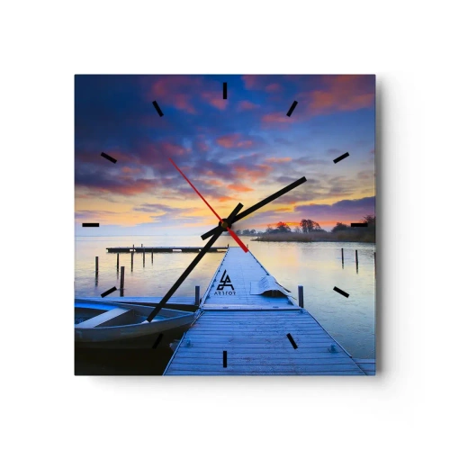 Zegar ścienny - Pomost nad jeziorem o zachodzie słońca z łodzią przy brzegu - 30x30cm - Fioletowo-złoty spokój - Nowoczesna dekoracja ścienna do salonu i sypialni ARTTOR