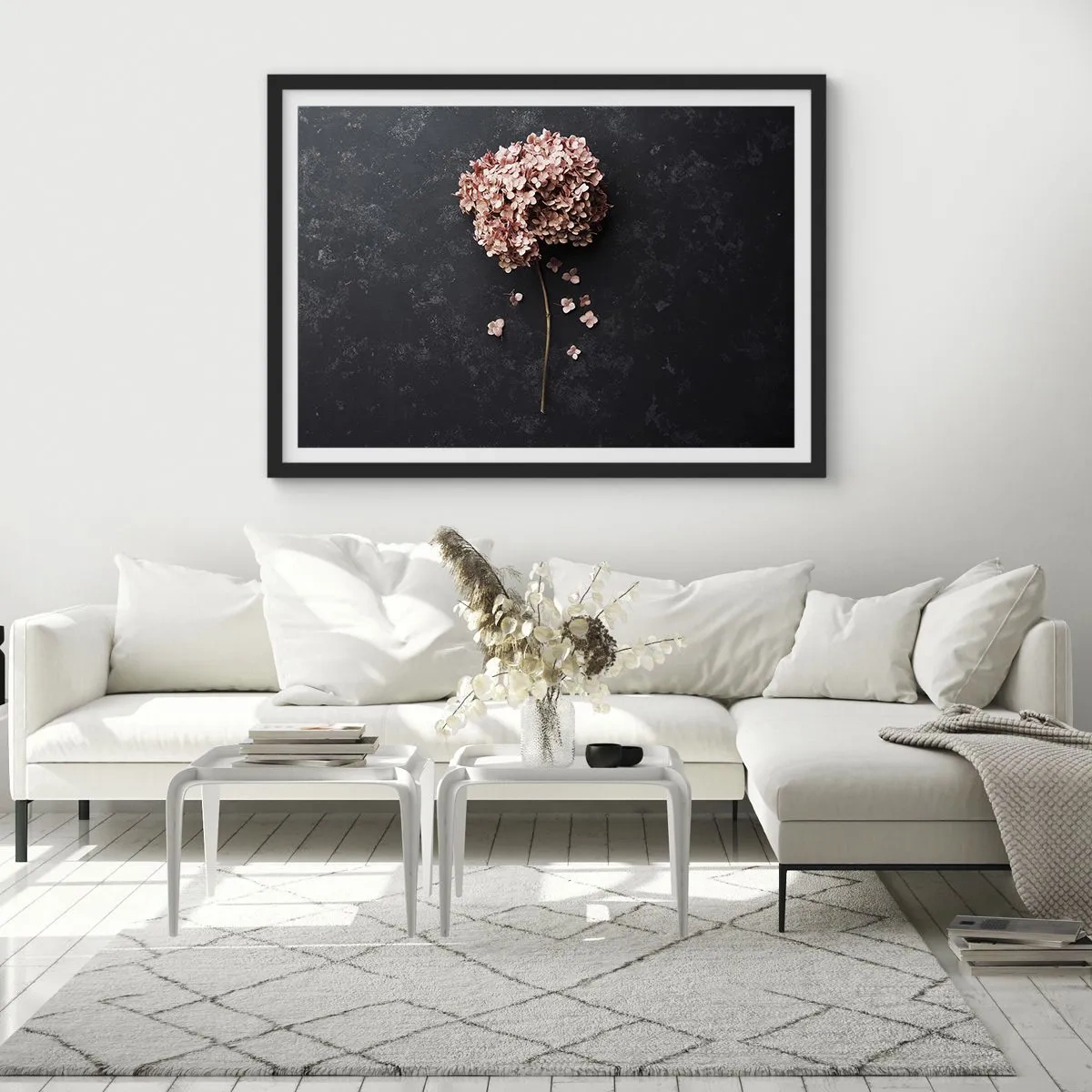 Plakat w czarnej ramie - Delikatny kwiat hortensji na ciemnym tle - 100x70cm - Prawdziwie romantyczny znak - Nowoczesna dekoracja ścienna do salonu i sypialni ARTTOR