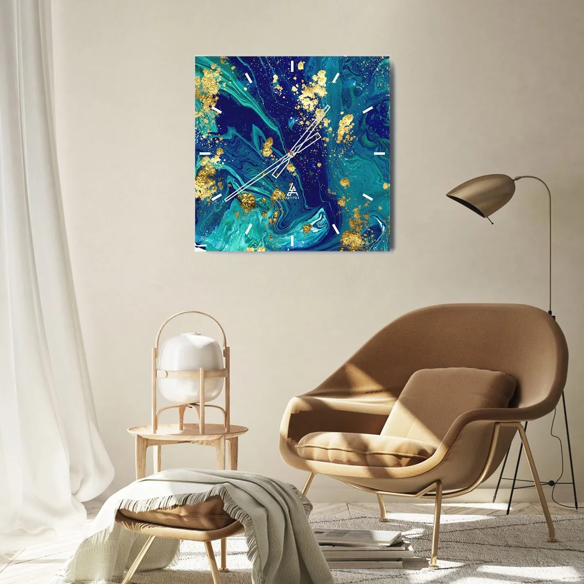 Zegar ścienny - Abstrakcyjna kompozycja z błękitem, zielenią i złotymi akcentami - 30x30cm - Płatki słońca  - Nowoczesna dekoracja ścienna do salonu i sypialni ARTTOR