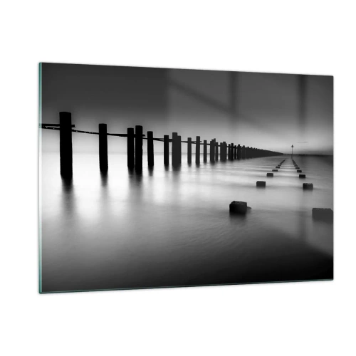 Obraz na szkle - Minimalistyczny pomost na spokojnej wodzie w czerni i bieli - 120x80cm - Szara dal we mgle - Nowoczesna dekoracja ścienna do salonu, kuchni i sypialni ARTTOR