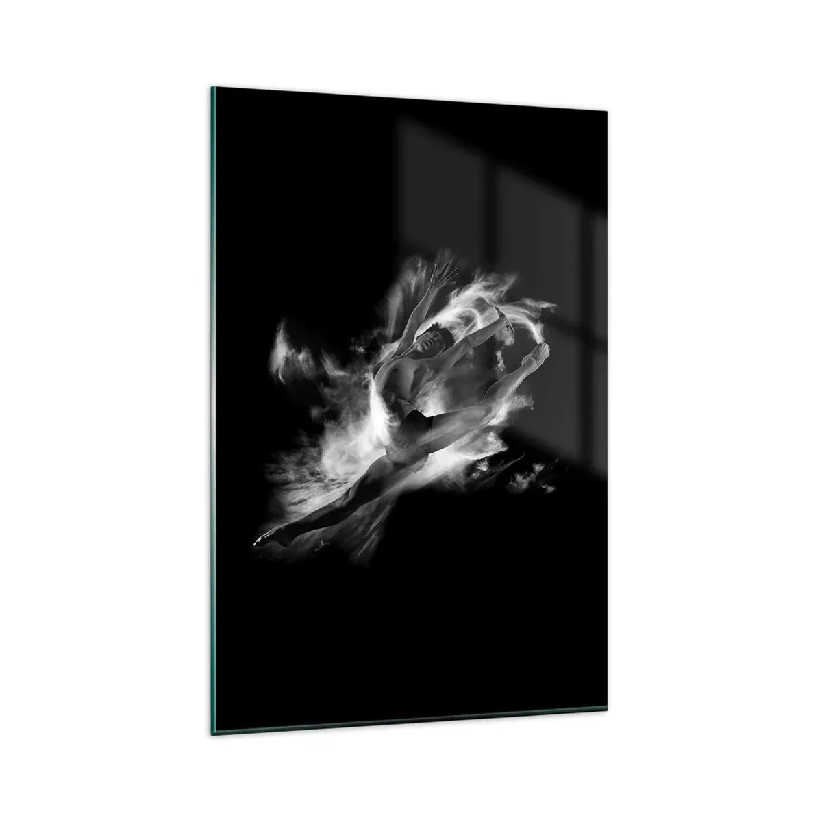 Obraz na szkle - Tancerz w dynamicznej pozie na czarnym tle - 80x120cm - Zatrzymany w locie - Nowoczesna dekoracja ścienna do salonu i sypialni ARTTOR