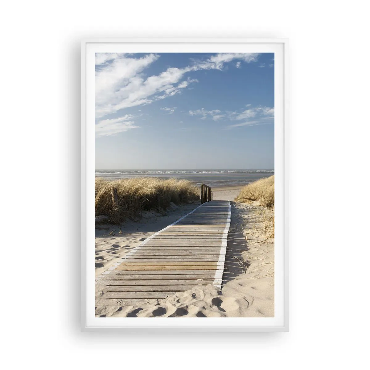 Plakat w białej ramie - Za wydmą, w szumie traw - 70x100 cm