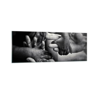 Obraz na szkle - Czarno-białe dłonie różnych pokoleń - 140x50cm - Być człowiekiem - Nowoczesna dekoracja ścienna do salonu i sypialni ARTTOR