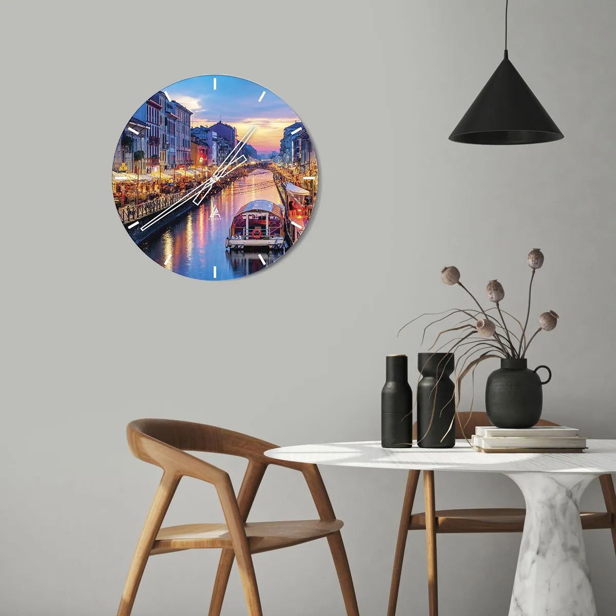 Zegar ścienny - Widok na kanał w Mediolanie podczas zmierzchu - 30x30cm - Wieczór światła i zabawy - Nowoczesna dekoracja ścienna do salonu, kuchni i sypialni ARTTOR